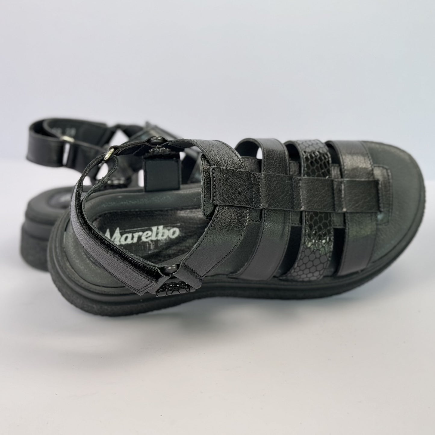 SANDALS 67