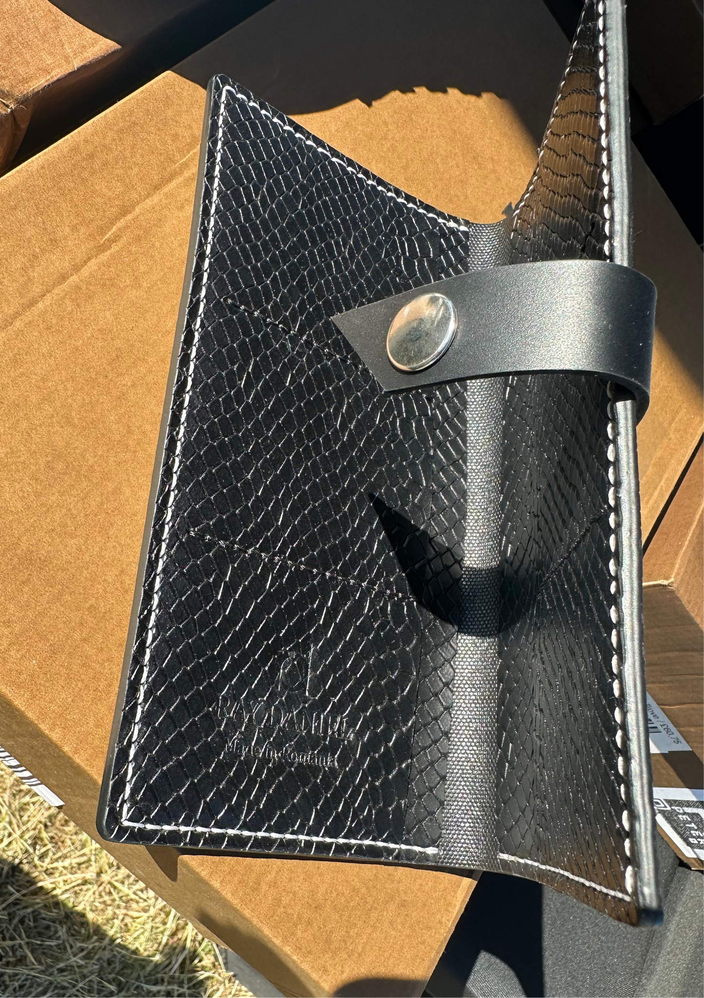 Women black-croco wallet